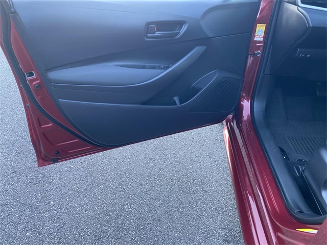 2022 Toyota Corolla LE photo 15