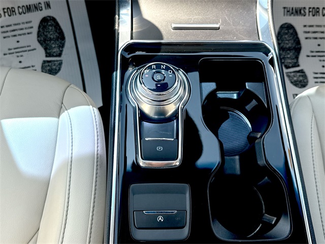 2019 Ford Edge Titanium photo 30
