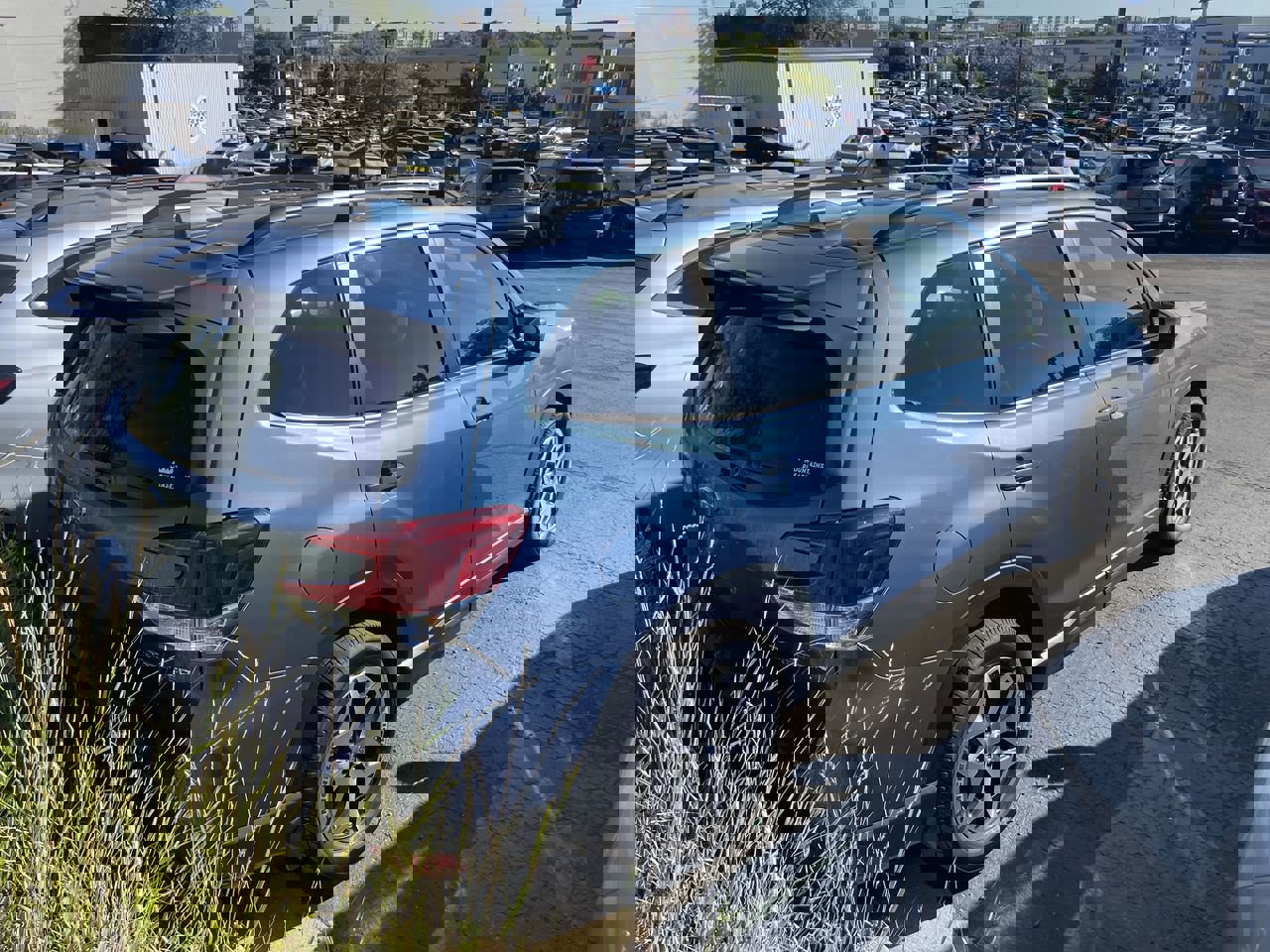 2020 Subaru Forester Premium photo 3