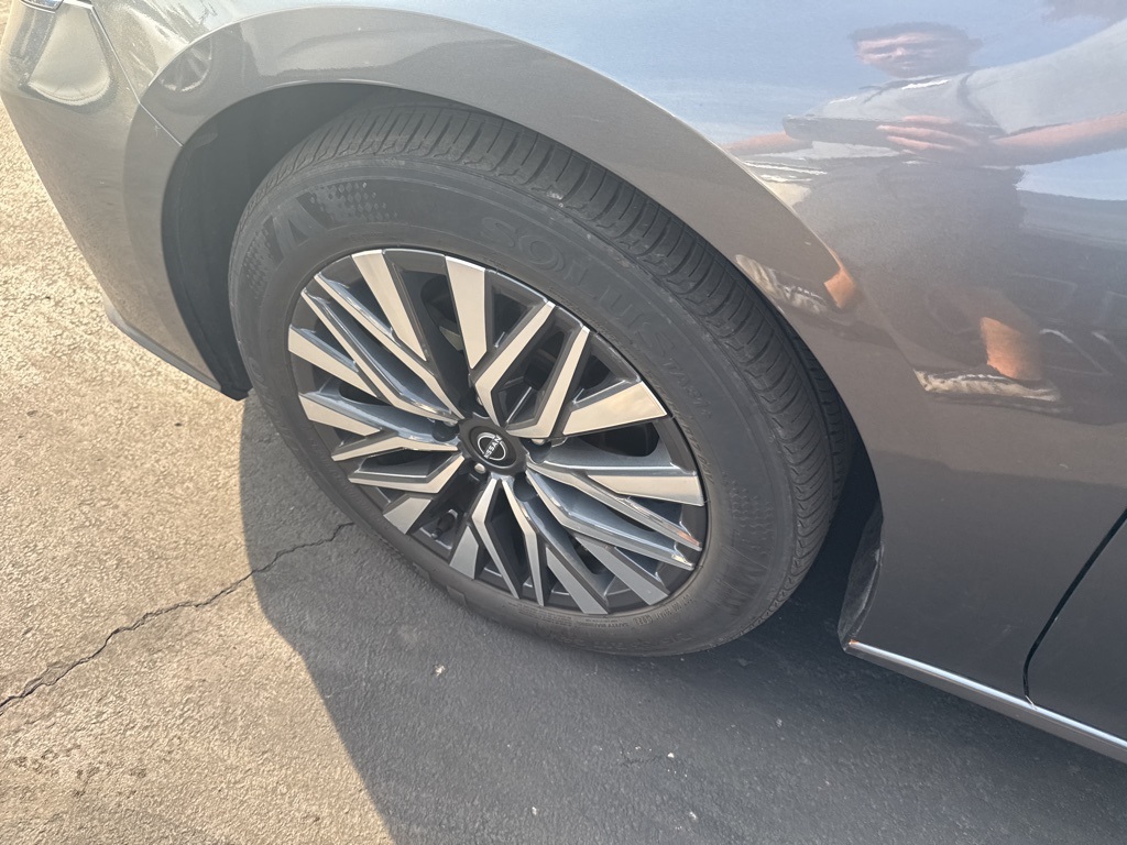 2024 Nissan Altima 2.5 SV photo 14