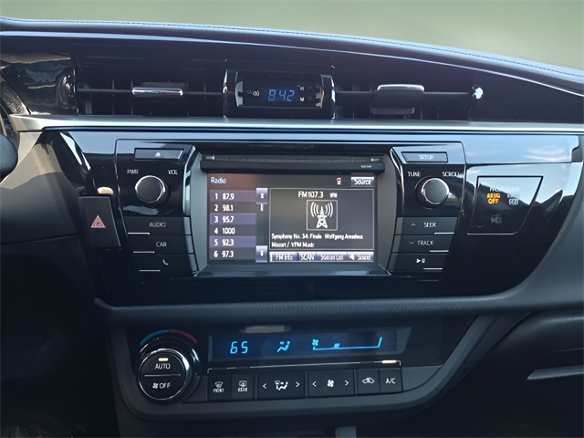 2014 Toyota Corolla Plus photo 27