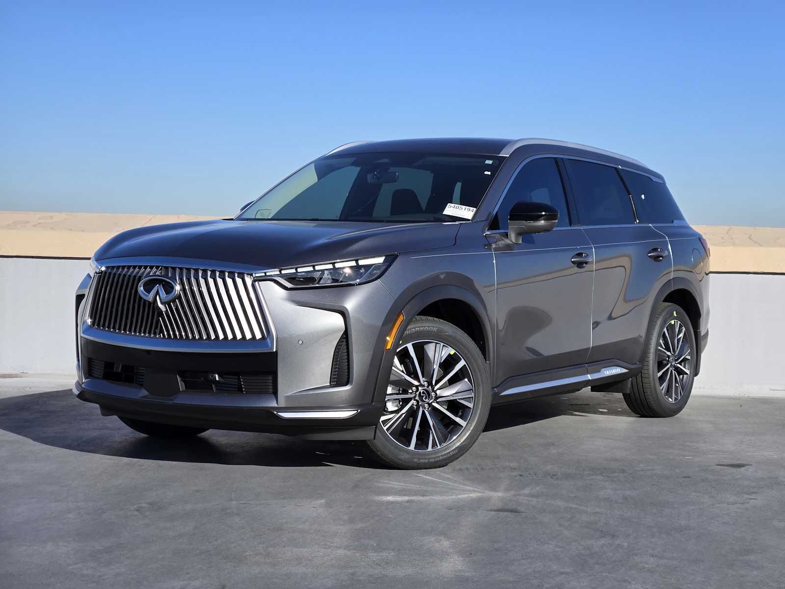 2026 INFINITI QX60 LUXE's photo