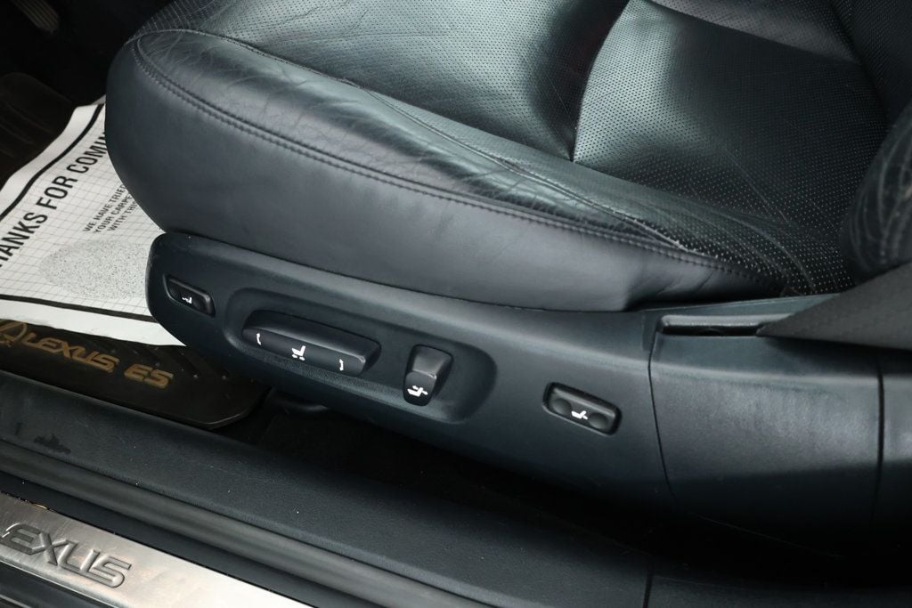2009 Lexus ES 350 photo 10