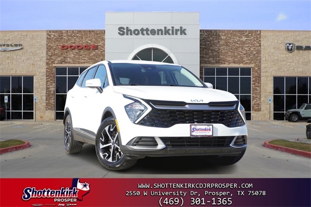 2023 Kia Sportage EX's photo