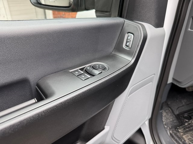 2025 Ford F-600 photo 10