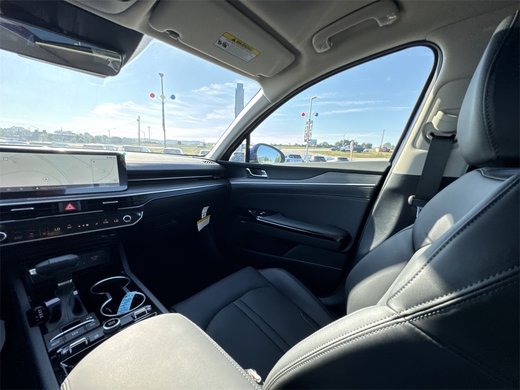 2026 Kia K5 EX photo 11