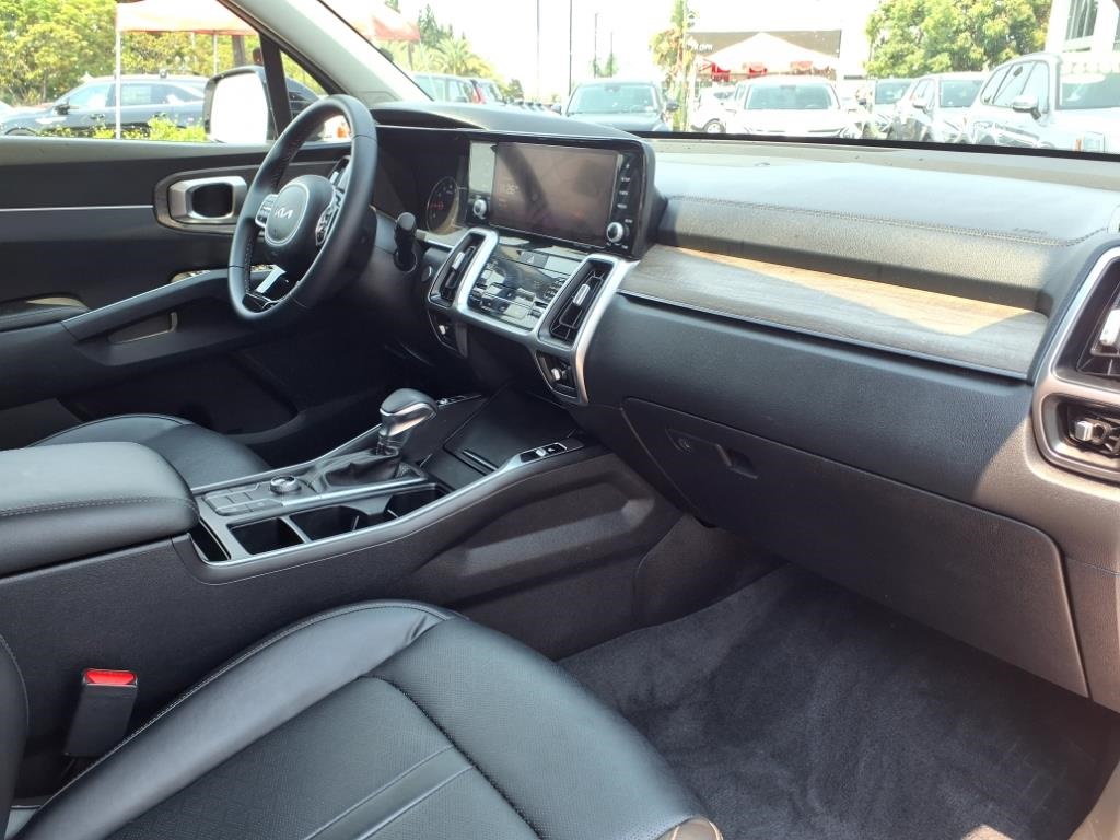 2022 Kia Sorento X-Line S photo 15