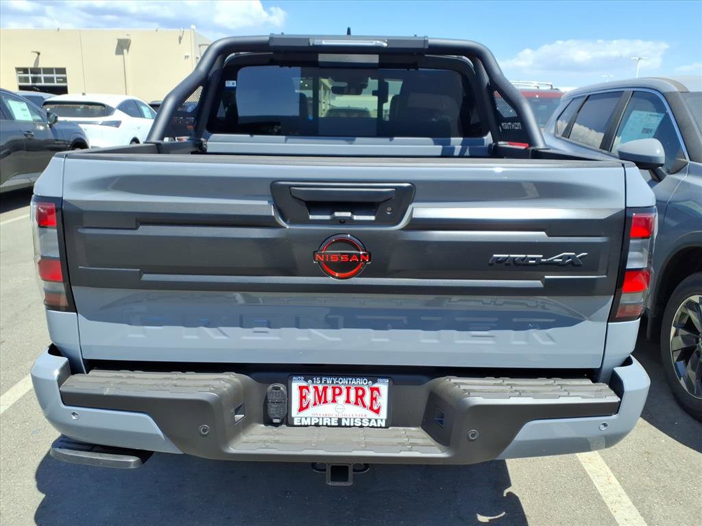2025 Nissan Frontier Crew Cab PRO-4X photo 4