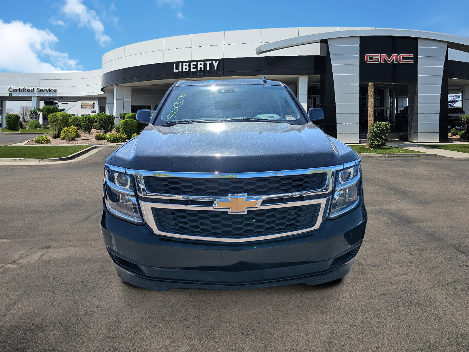 2020 Chevrolet Suburban LT photo 6