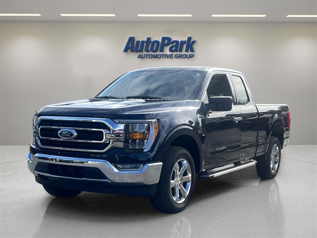 2023 Ford F-150 XLT photo 3