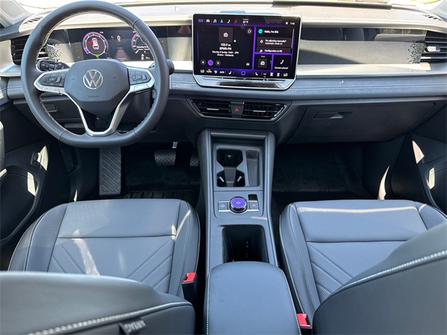 2025 Volkswagen Tiguan SE photo 20