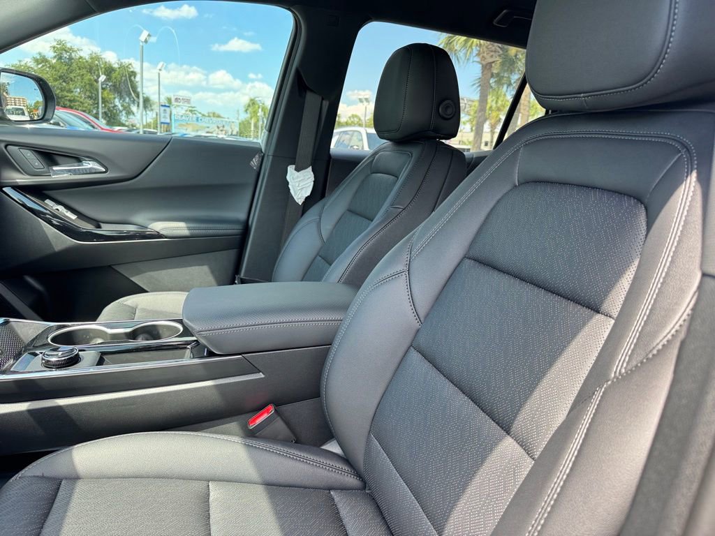 2026 Chevrolet Equinox LT photo 22