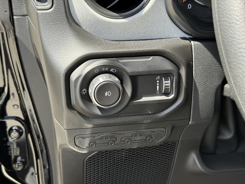 2025 Jeep Wrangler Sport photo 16