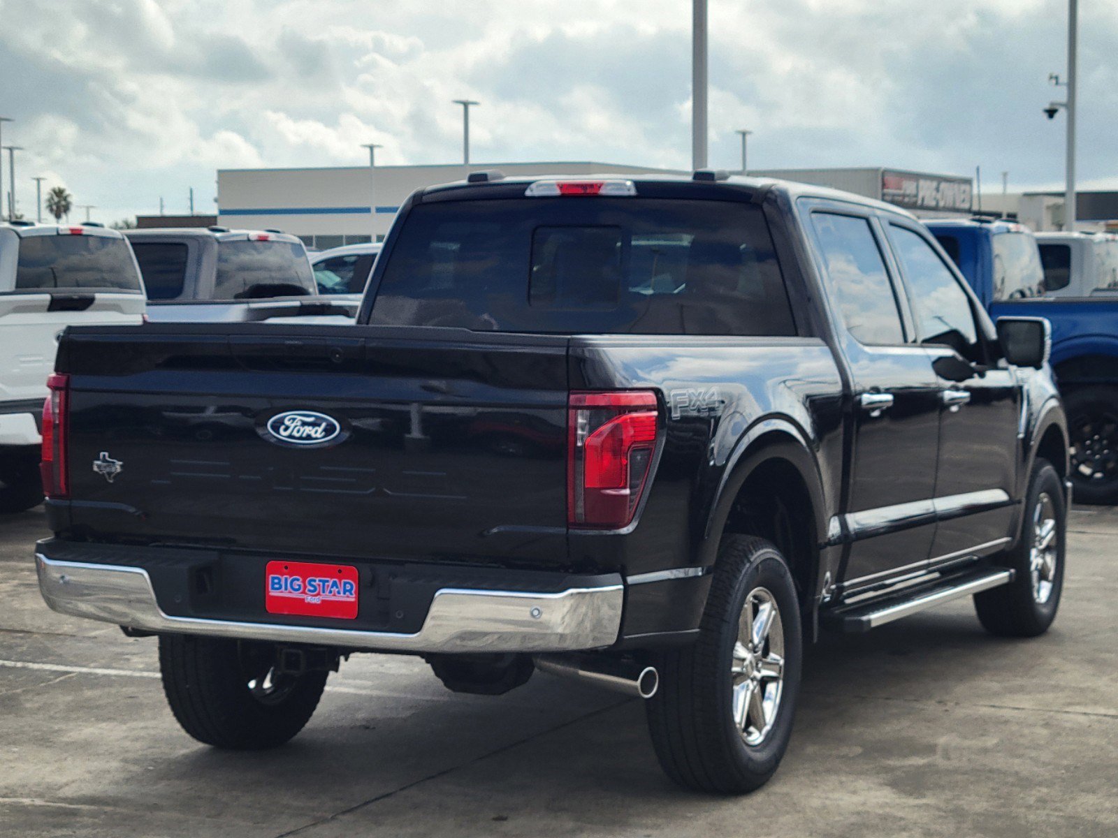 2025 Ford F-150 XLT photo 4
