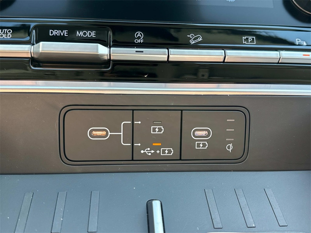 2025 Hyundai Santa Fe SEL photo 12