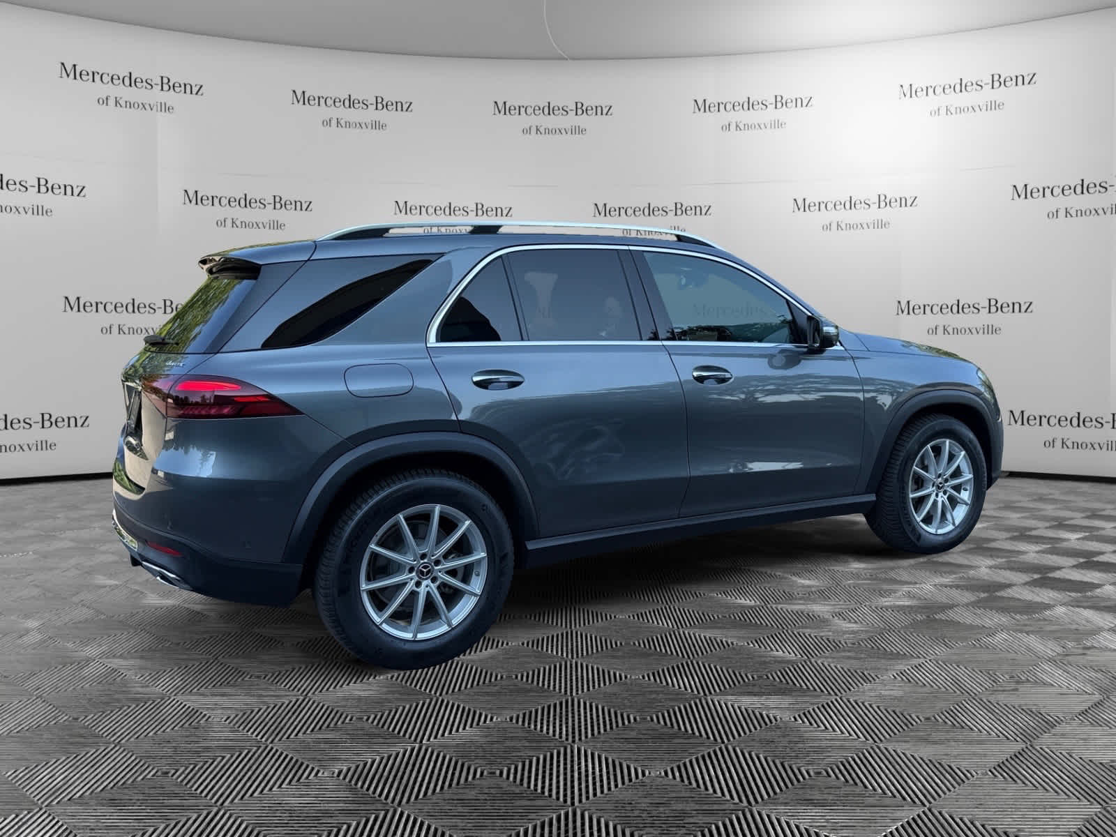 2024 Mercedes Benz GLE 350 4MATIC photo 4
