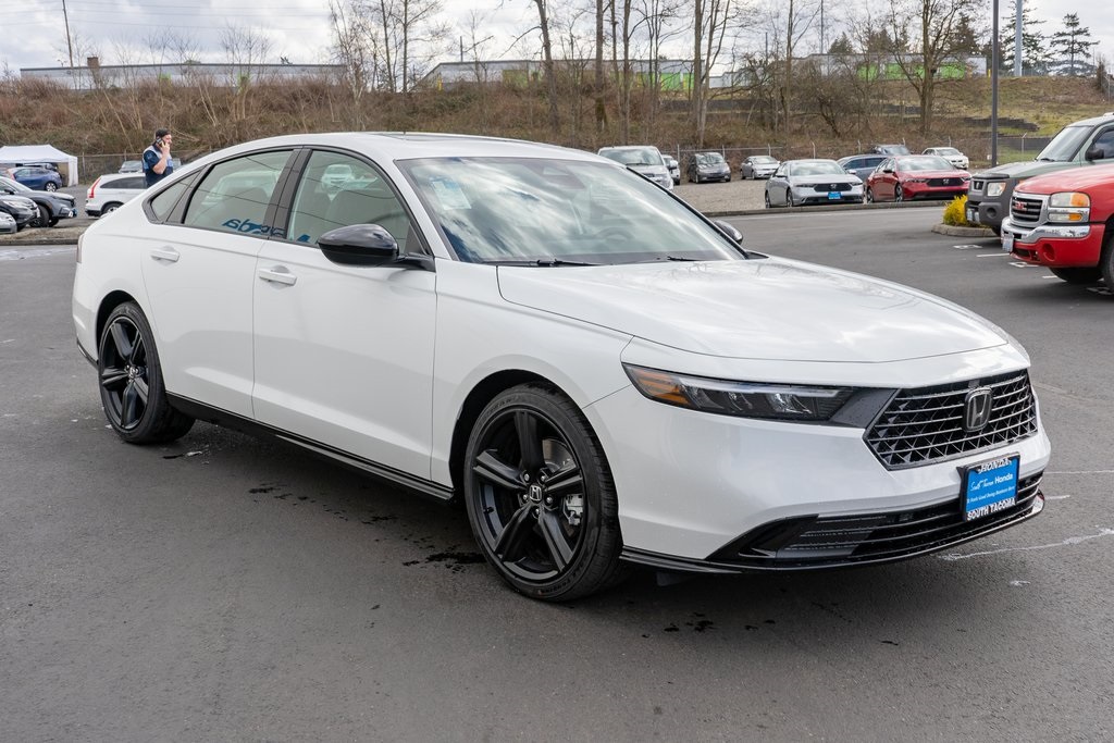 2025 Honda Accord Hybrid Sport-L photo 3