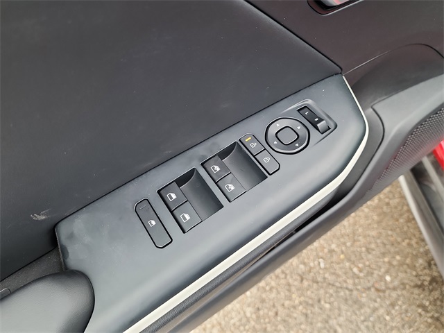 2025 Kia K4 GT-Line Turbo photo 8