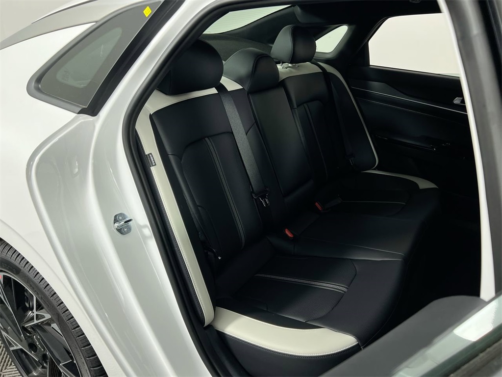 2026 Kia K5 GT-Line photo 26