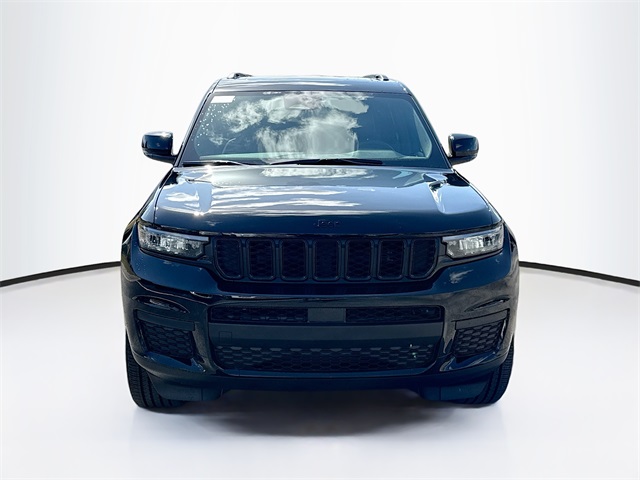 2025 Jeep Grand Cherokee Altitude X photo 2