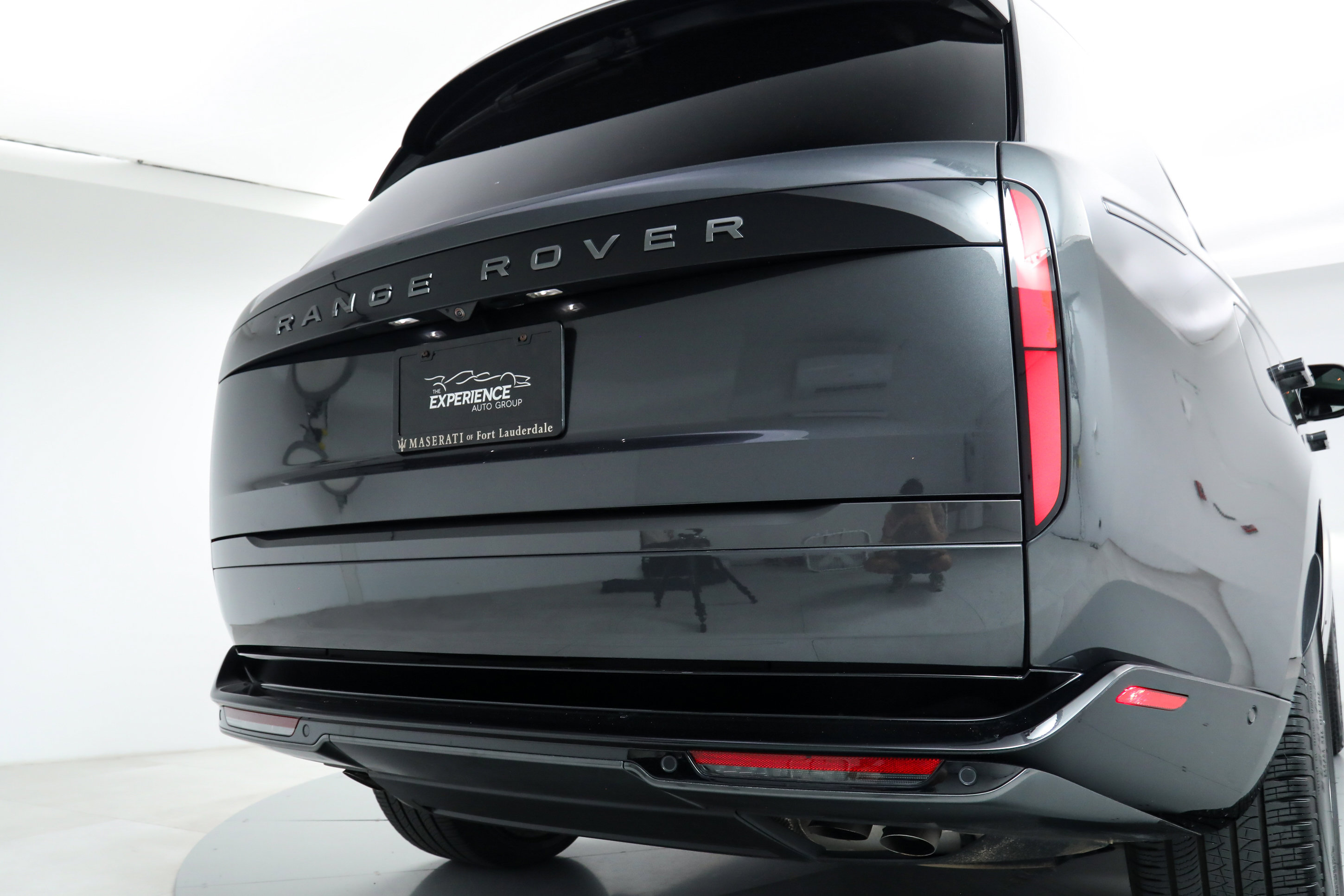 2025 Land Rover Range Rover Autobiography photo 13