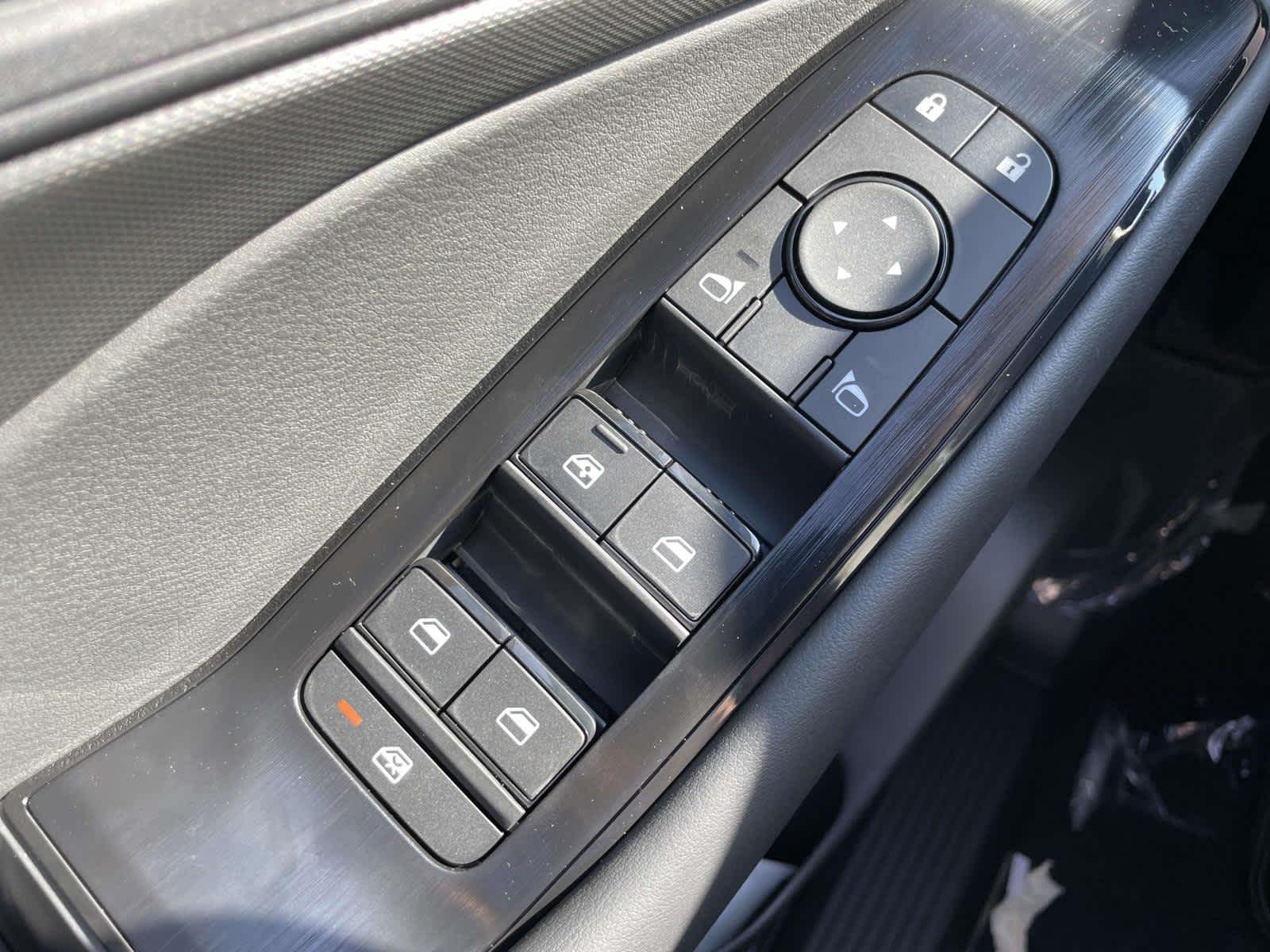 2026 Nissan Rogue S photo 22