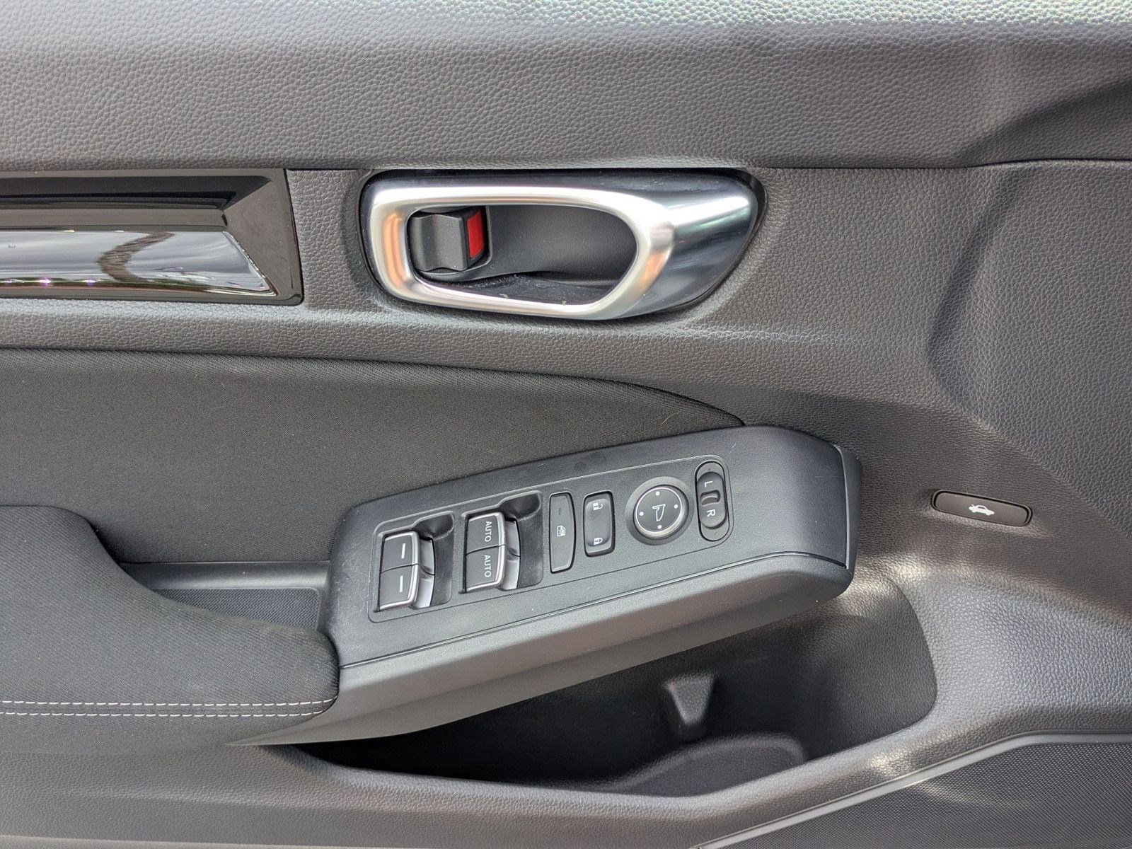 2022 Honda Civic EX photo 4