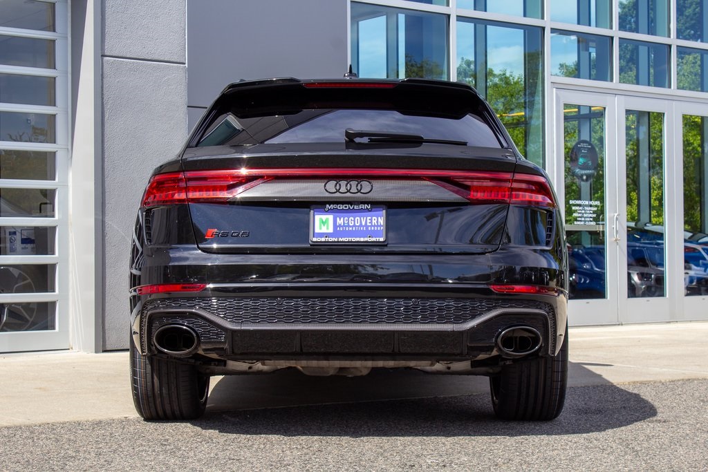 2024 Audi RS Q8 photo 9