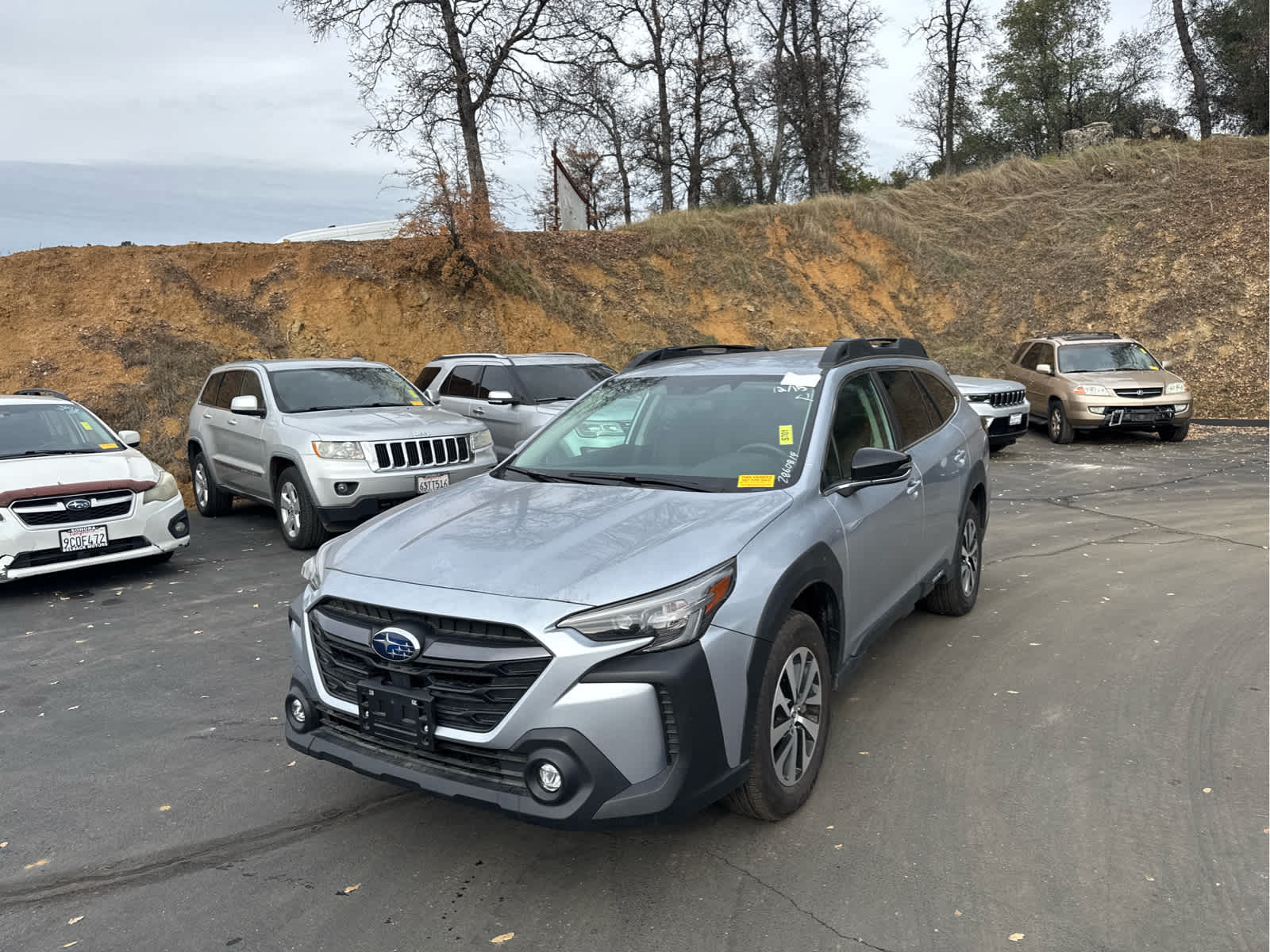 2024 Subaru Outback Premium's photo