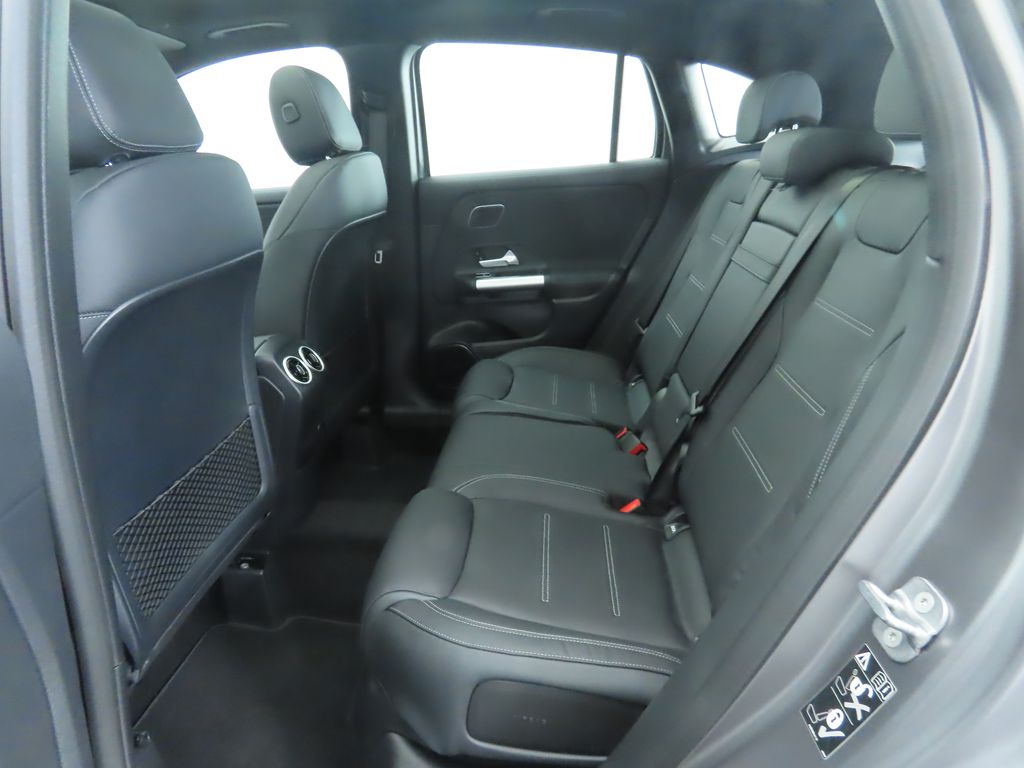 2025 Mercedes Benz GLA 35 AMG 4MATIC photo 18