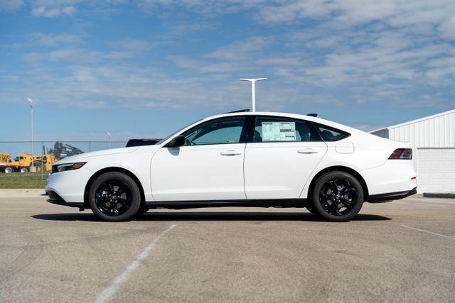 2025 Honda Accord SE photo 4