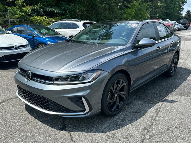2025 Volkswagen Jetta 1.5T SE photo 3