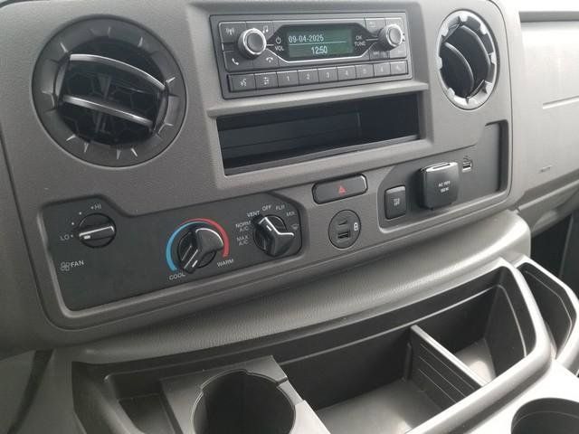 2026 Ford E-450 photo 17