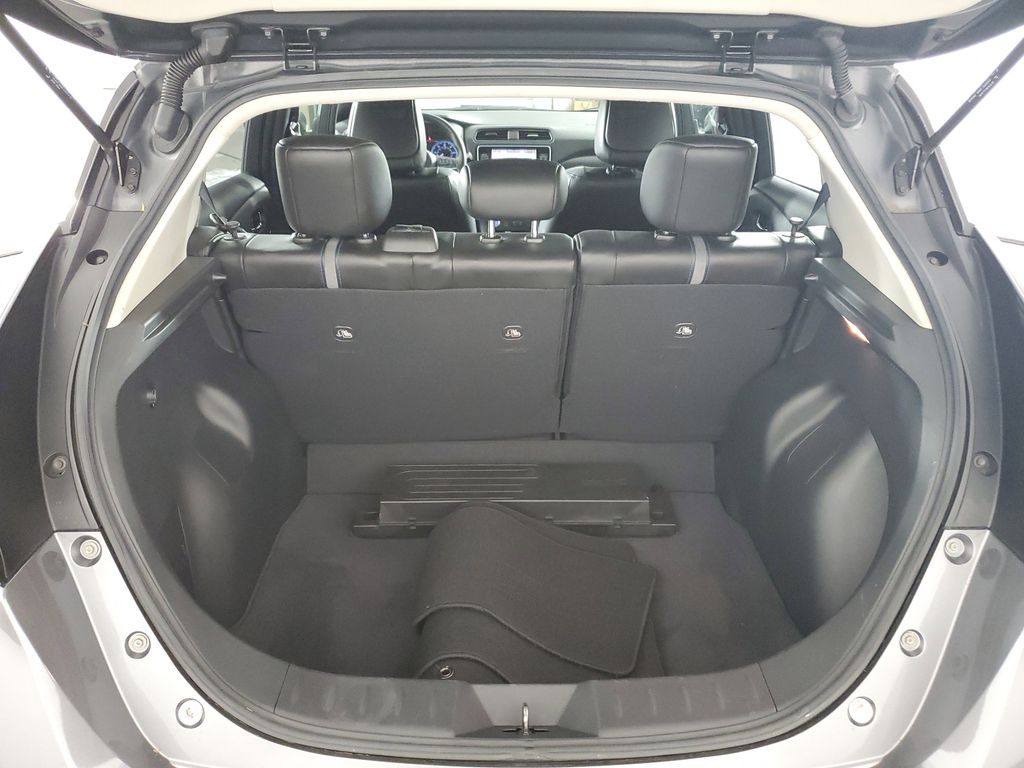 2022 Nissan Leaf SL Plus photo 33