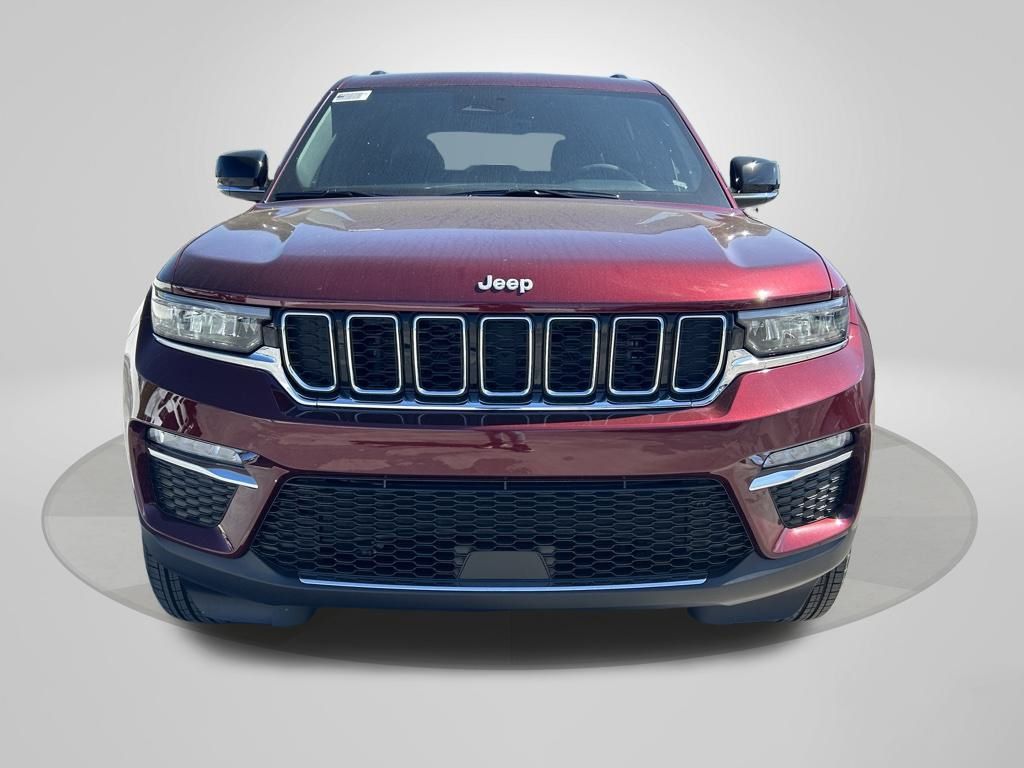 2025 Jeep Grand Cherokee Limited photo 3
