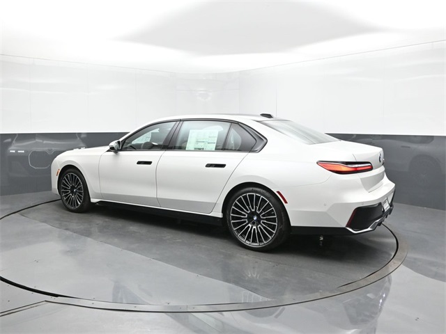 2025 Bmw 740i photo 5