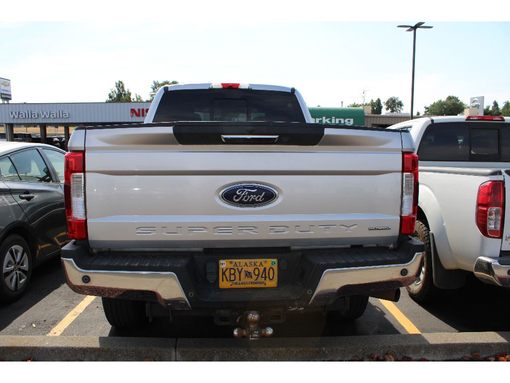 2017 Ford F-250 Lariat photo 5