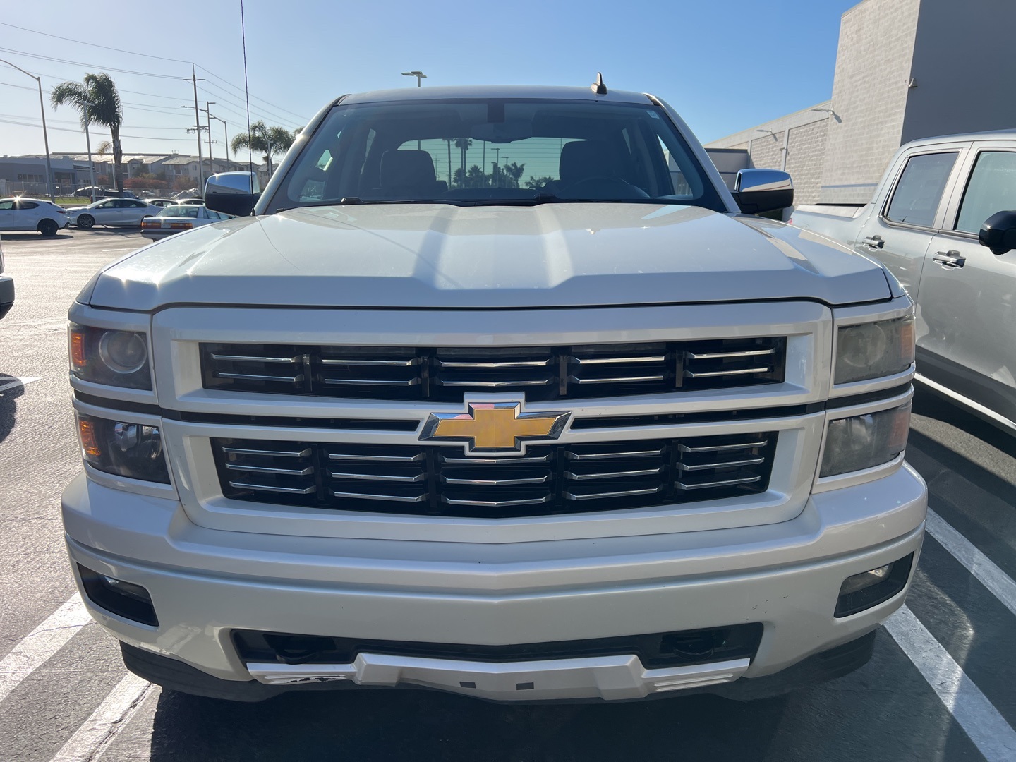 2015 Chevrolet Silverado 1500 LT photo 4