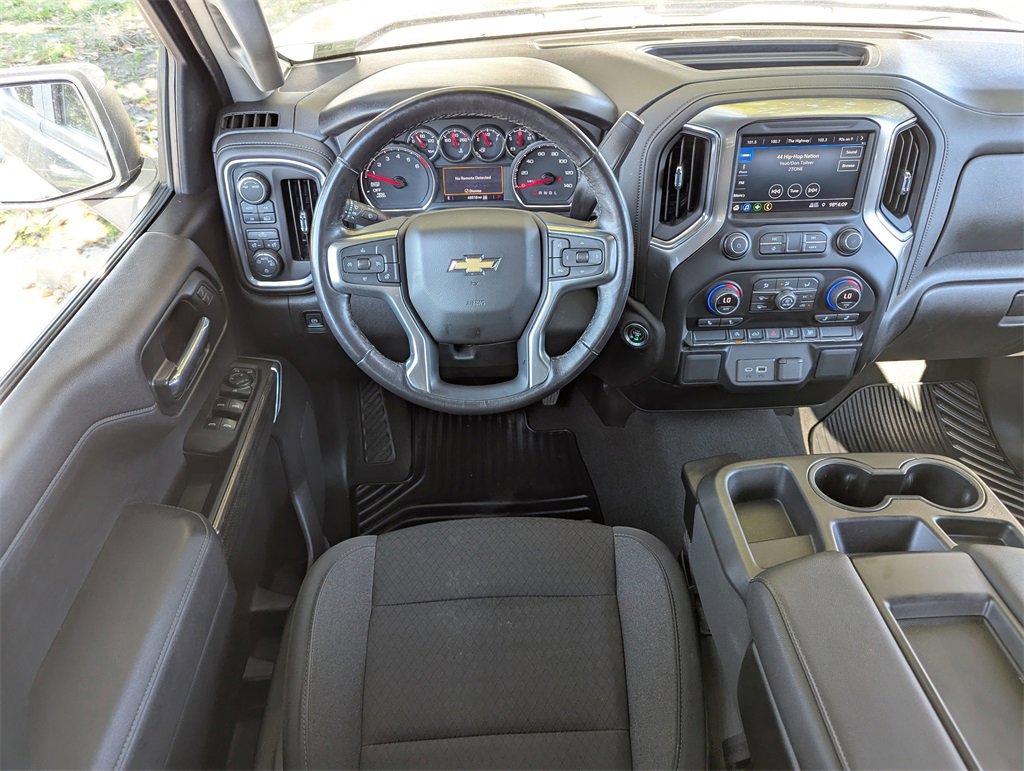 2022 Chevrolet Silverado 1500 LT photo 13