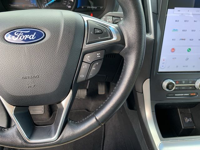 2022 Ford Edge SEL photo 18