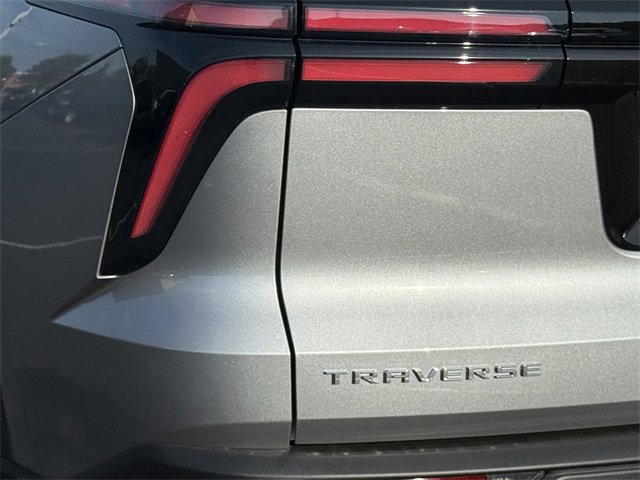 2026 Chevrolet Traverse photo 8