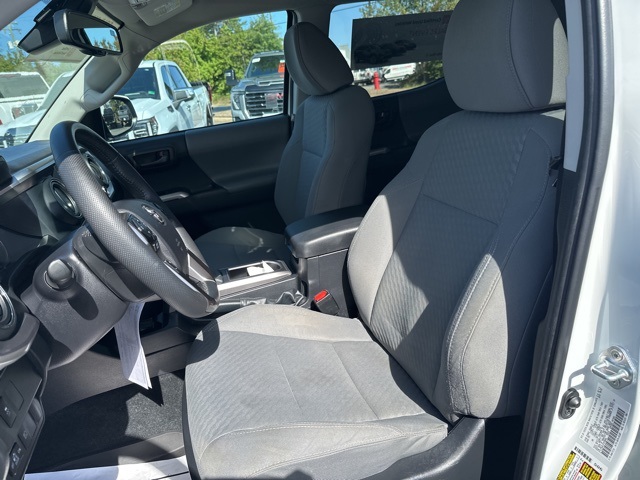 2022 Toyota Tacoma SR5 4x4 V6 photo 9