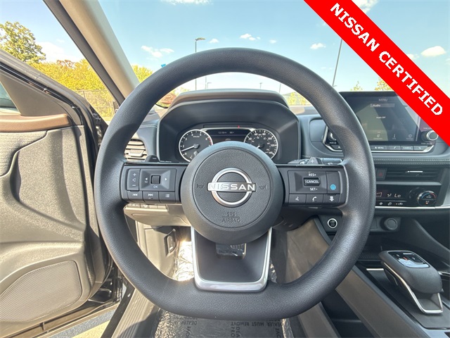 2023 Nissan Rogue SV photo 14