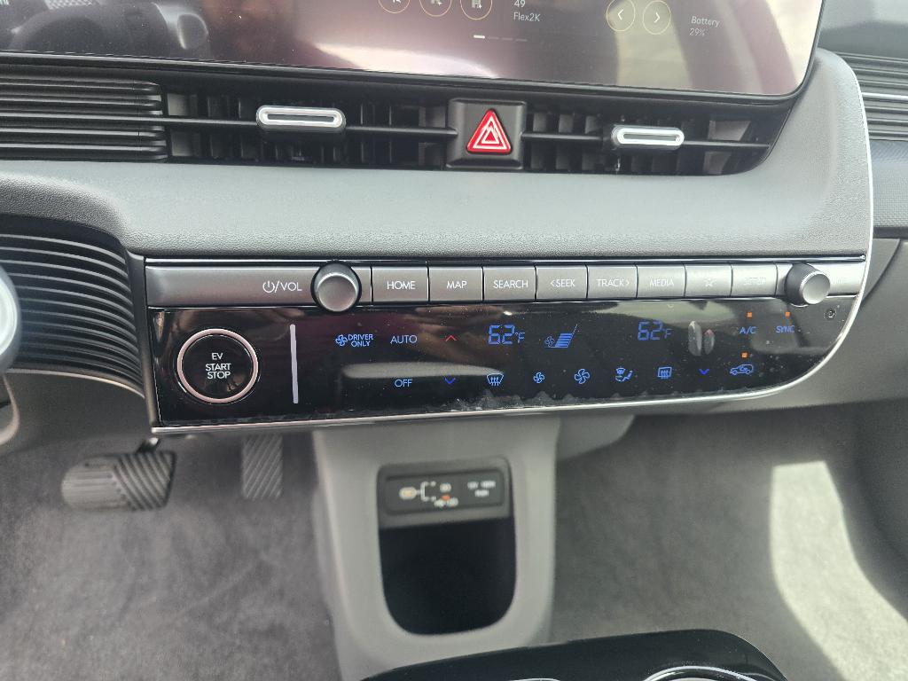 2025 Hyundai Ioniq 5 SEL photo 18