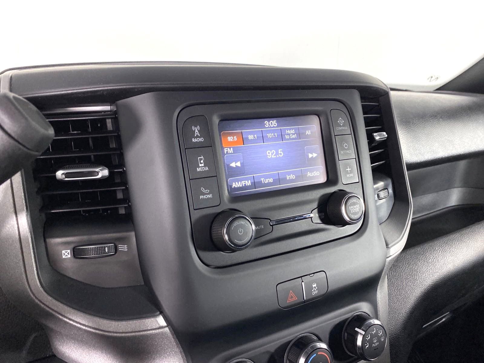 2024 Ram 3500 photo 22