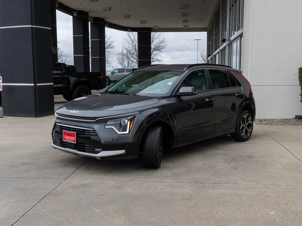 2025 Kia Niro EX Touring photo 3