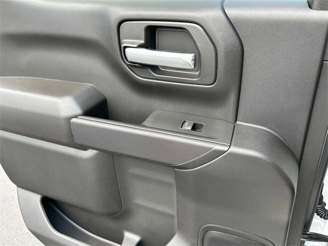 2025 Chevrolet Silverado 1500 Custom photo 13