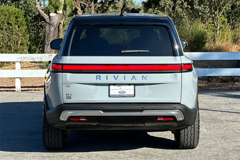 2023 Rivian R1S Adventure photo 5