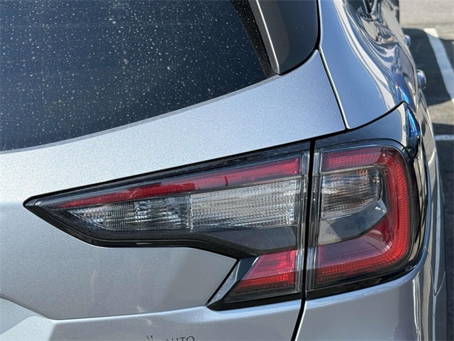 2022 Subaru Outback Limited photo 11