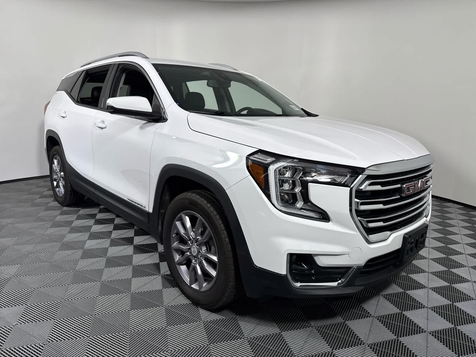 2024 Gmc Terrain SLT photo 6